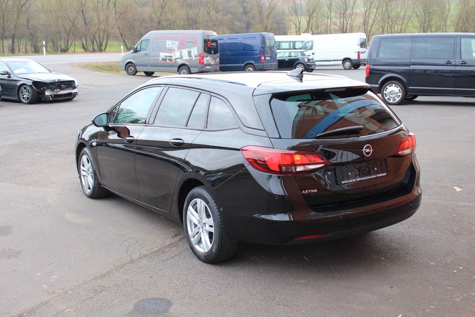 Opel Astra K Sports Tourer Active in Rotenburg