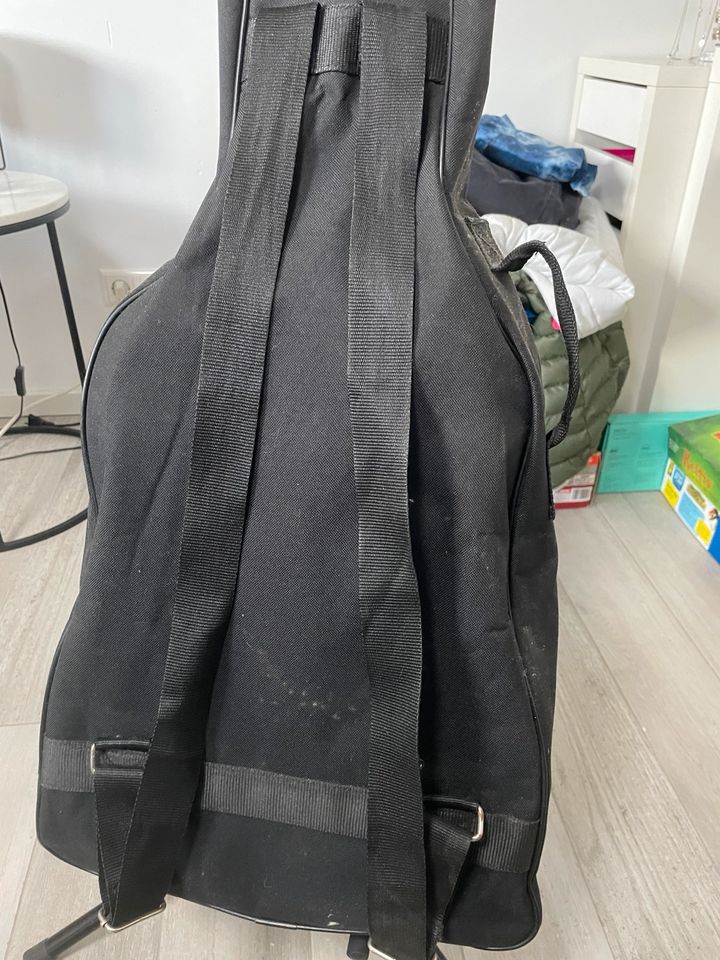 Gewa Gitarrentasche für 1/2 Gitarre in Sörup