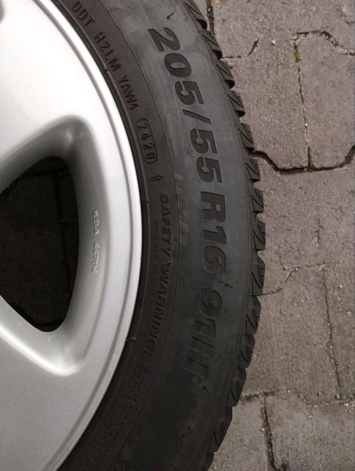 neuw.Winterreifen 205/55 R16 auf Alufelgen für versch.VAG in Eschweiler