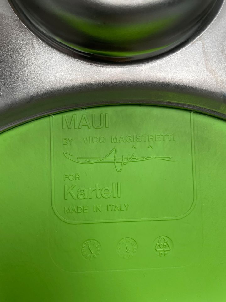 Kartell Maui Bürodrehstuhl mit Armlehnen in Trebur