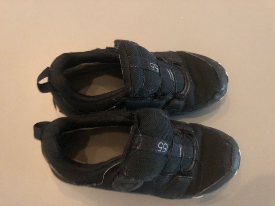 Adidas Terrex Goretex schwarz 30,5 in Dresden