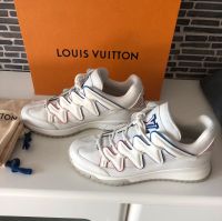 Louis Vuitton Sneaker Gr. 9 Neuwertig 100% original  Leder Hessen - Bad Vilbel Vorschau