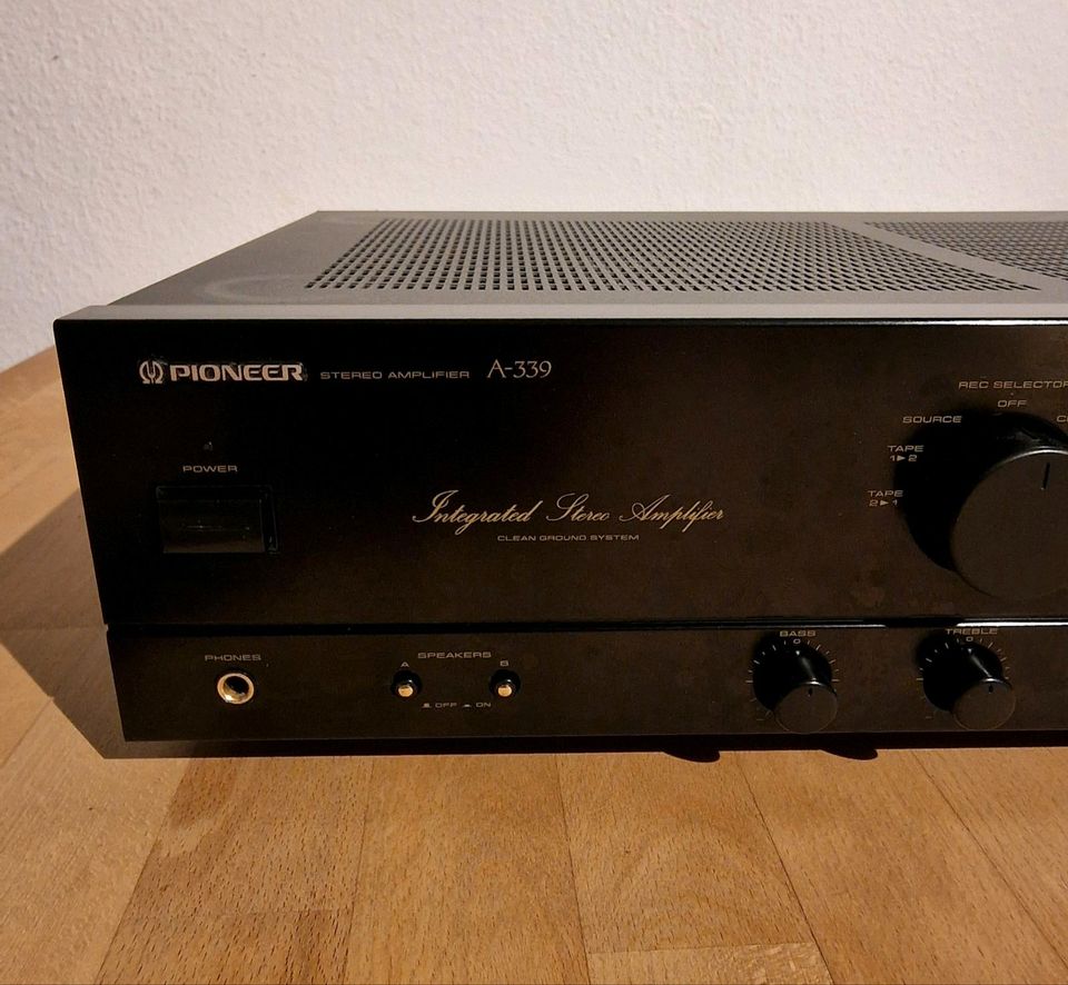 PIONEER STEREO AMPLIFIER A-339 in Pforzheim