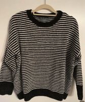 weicher schwarz/weißer Pullover von Primark; Größe L Schleswig-Holstein - Selent Vorschau