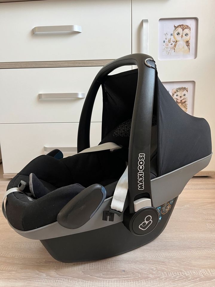 Maxi Cosi Pebble Babyschale in Bördeland