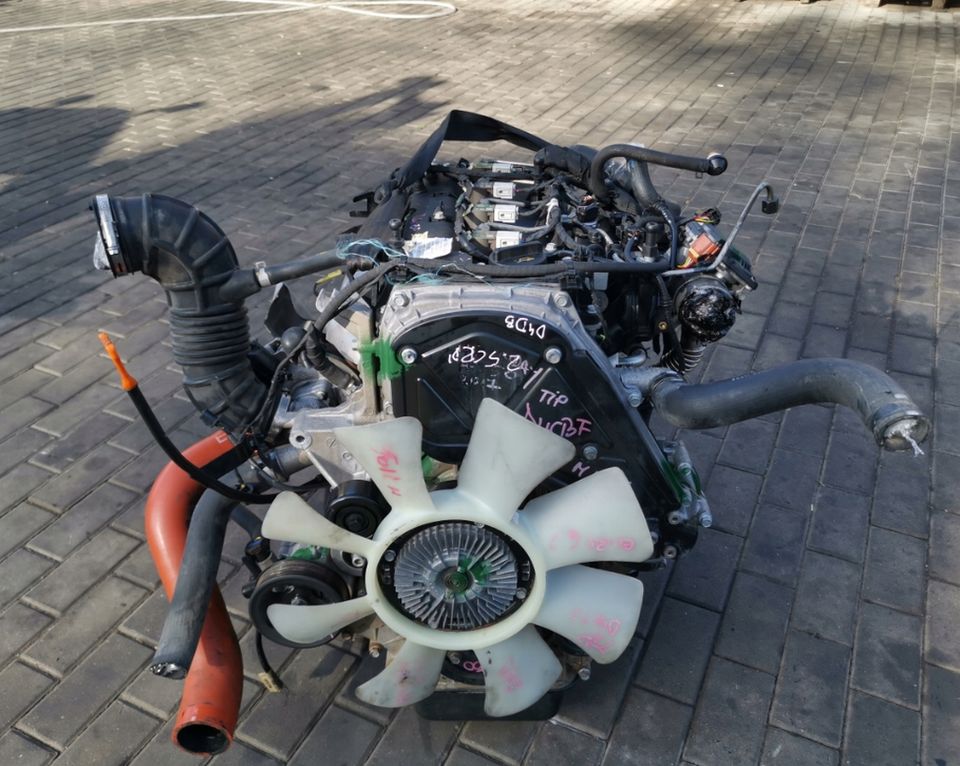 Motor 2.5CRDI D4CB 170PS KIA SORENTO 59TKM KOMPLETT in Berlin