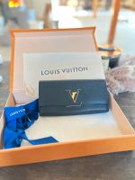 Louis Vuitton capucines Geldbörse Portemonnaie Leder Gold clutch Hessen - Kassel Vorschau