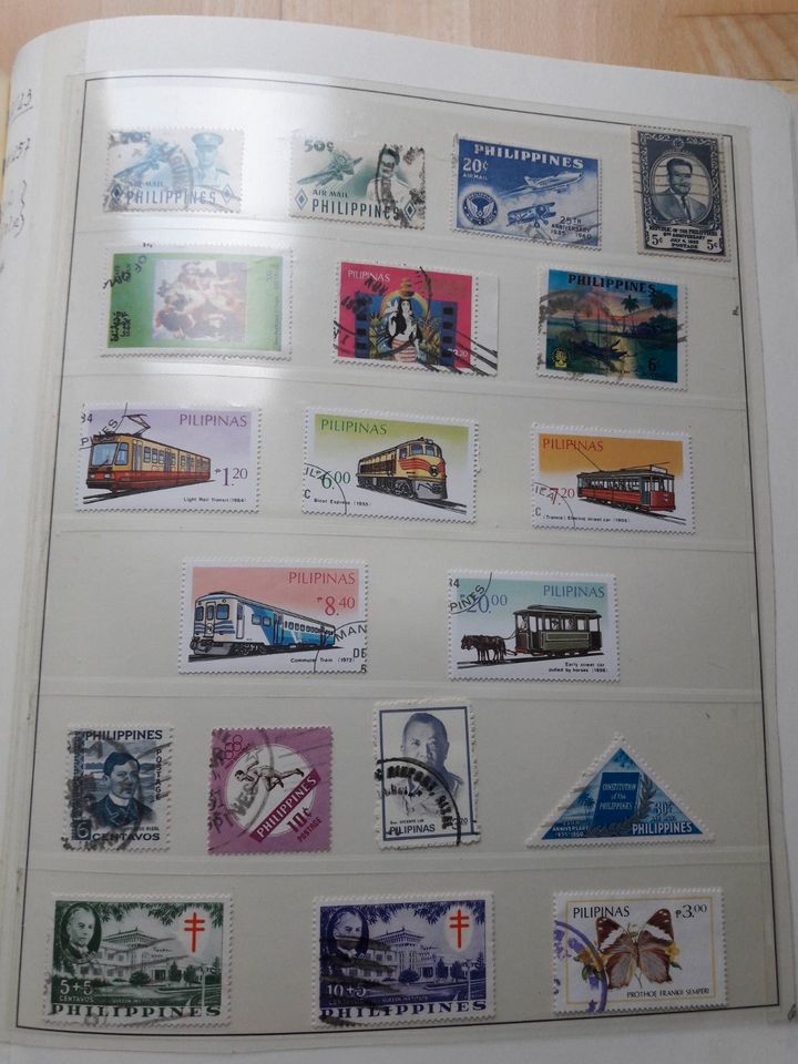 Viele alte Briefmarken (siehe Bilder) in Hilzingen