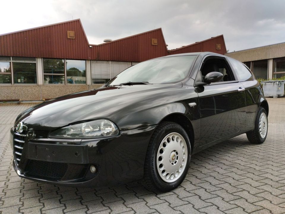 Alfa Romeo Alfa 147 1.6 TS 16V Progression in Lahr (Schwarzwald)