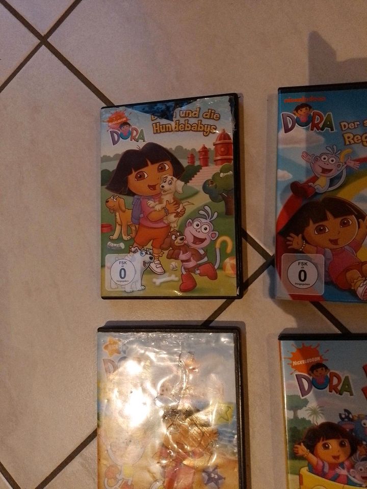 12 Dora the Explorer DVDs in Willich