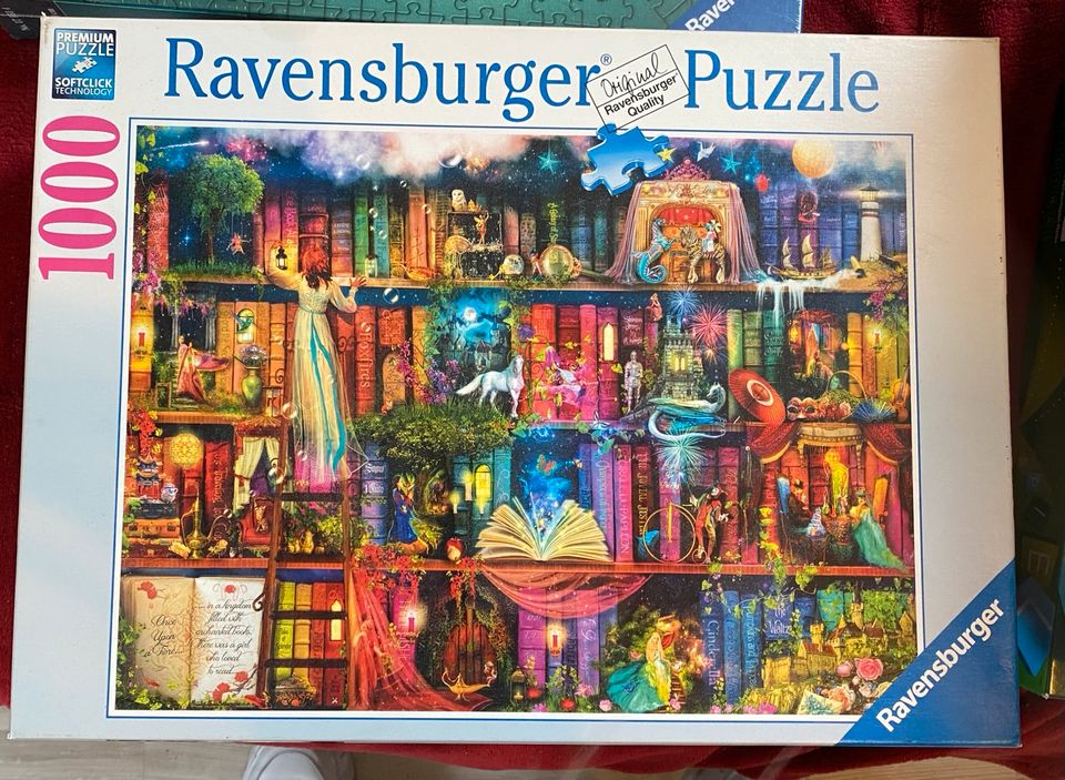 Ravensburger Puzzle - Magisches Bücherregal - 1000 Teile in Marl