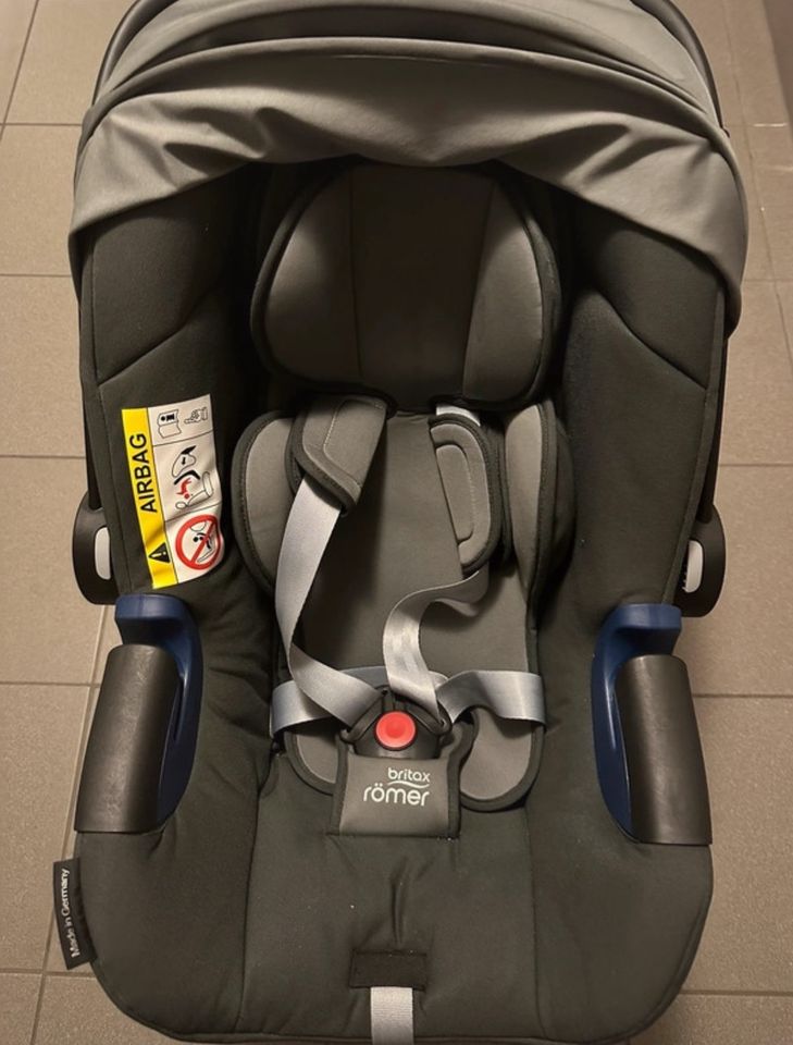 Babyschale mit Isofix in Neuwied