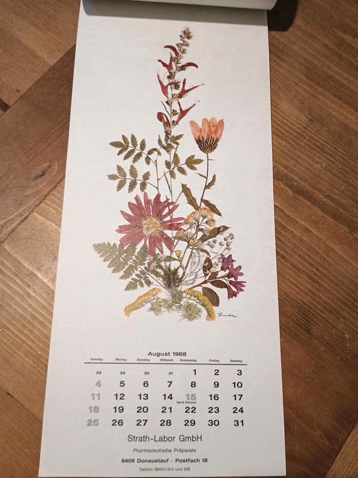 Kalender " Blumen und Gräser " aus dem Jahr 1968 in Höchst im Odenwald