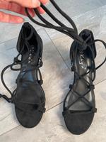 Kayla Riemchen Sandalen Sandaletten Absatzschuhe Riemchenschuhe Duisburg - Duisburg-Süd Vorschau