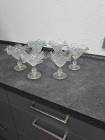 Vintage 6 Eisschalen hoch gewölbtes Glas mit Relief Eisgläser Rheinland-Pfalz - Berg Vorschau