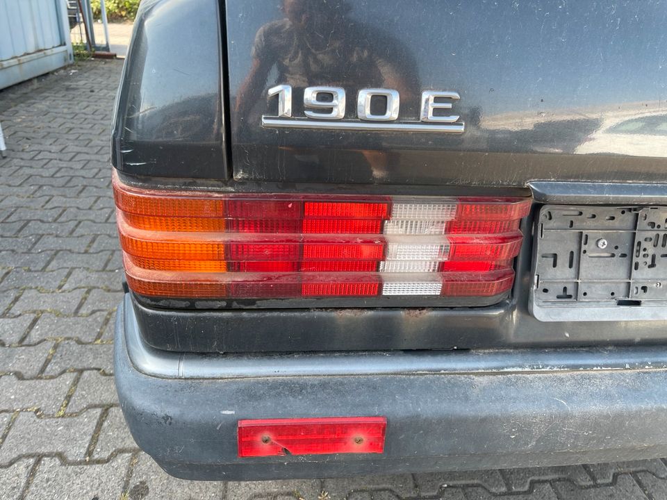 Mercedes W201 190 E Ersatzteile Gebrauchtteile Schlachtfest in Köln Vogelsang