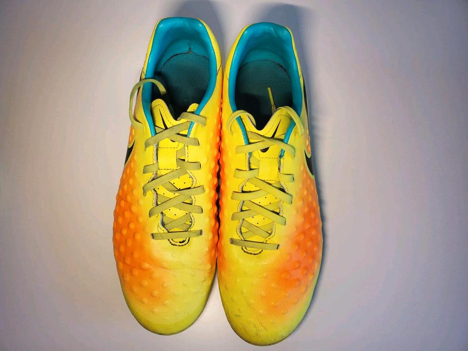 NIKE Magista Stollen Schuhe