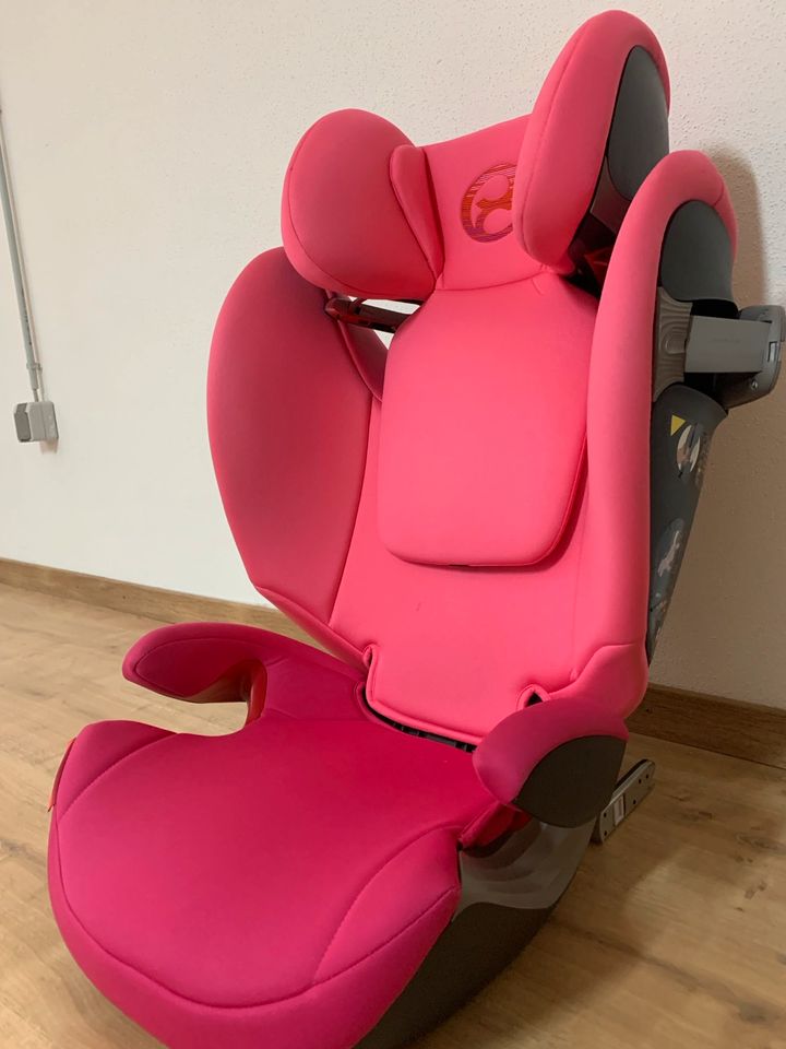 Cybex Solution Autokindersitz in Friedberg