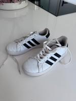 Adidas Sportschuhe sneaker Gr 36 Nordrhein-Westfalen - Dorsten Vorschau