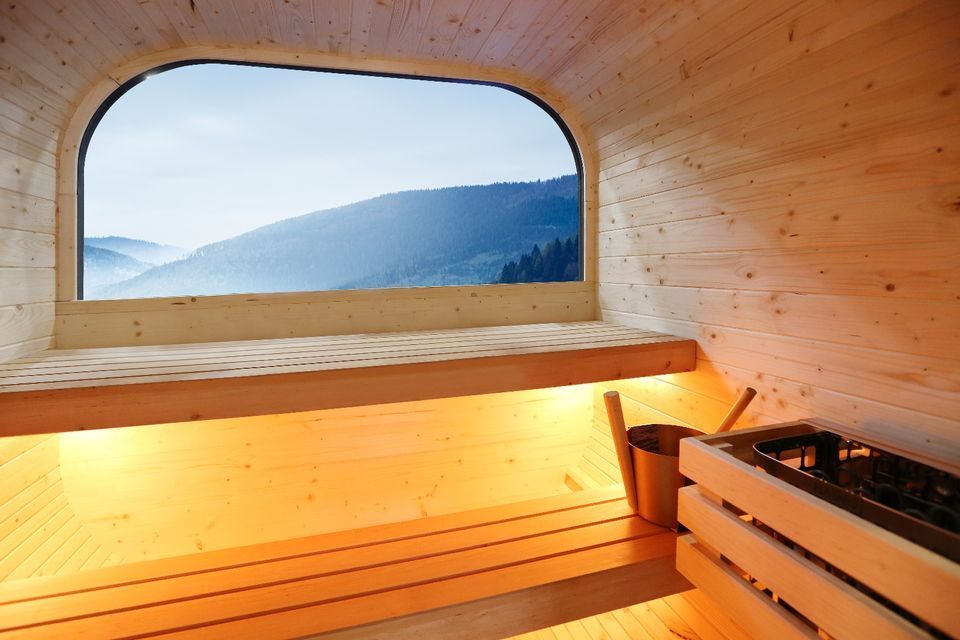 WOLKE7® Sauna 4 Personen 9KW, LED, montiert, lackiert, geliefert in Buchholz in der Nordheide