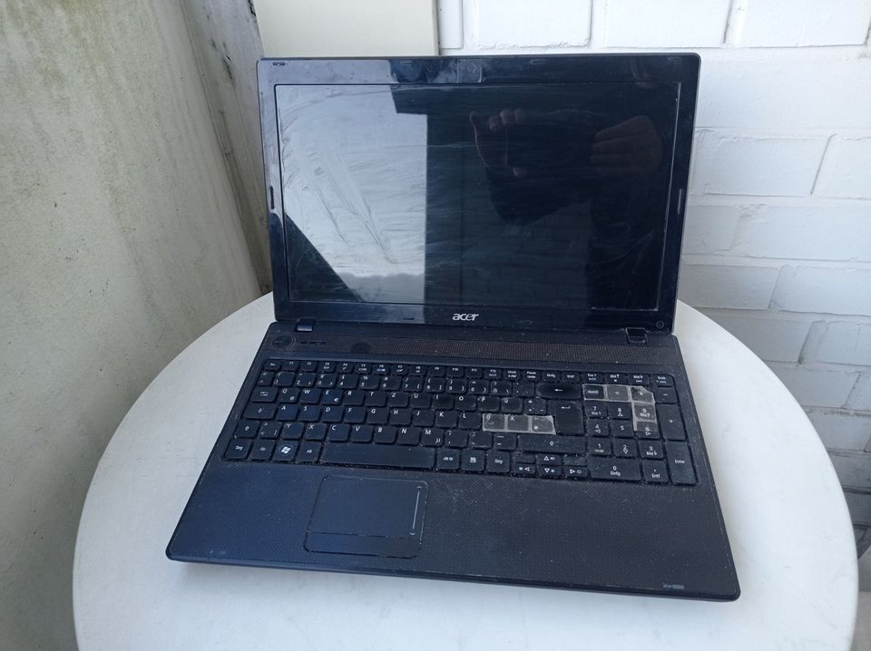 Acer Aspire 5742 G Notebook, Größe 15 Zoll, mit SSD in Hamburg