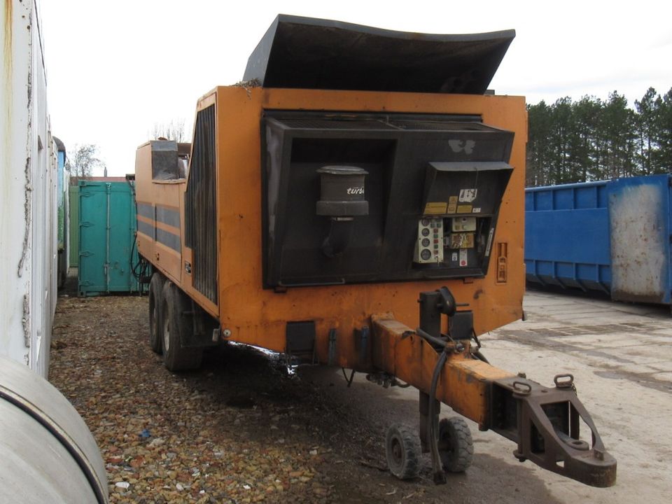 2 Stück mobile Holzshredder Doppstadt AK 420 in Wurzen