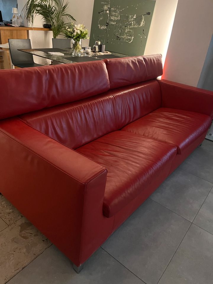 Hochwertiges Ledersofa rot Designersofa Couch Sitz in Hannover