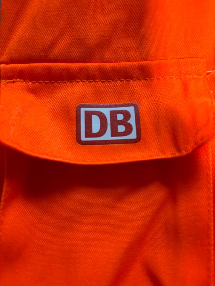 DB Winterjacke, innen mit Fell ausgekleidet in Gelsenkirchen