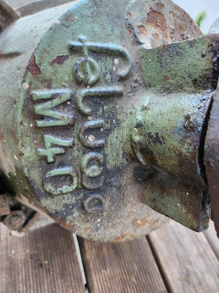 Hand - Pumpe Deko Nostalgie alt gebraucht Antik Feluwa M 40 in Frechen