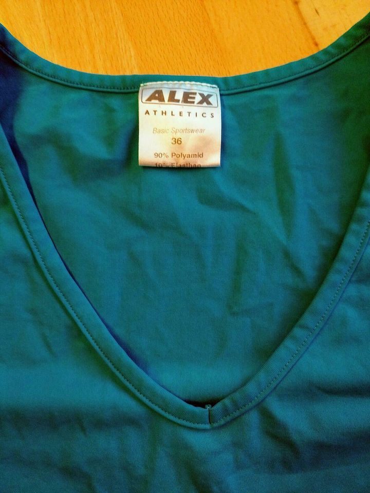 Esprit und Alex Damen Sport Top's Gr.S / 36 in Düsseldorf