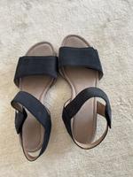 Bequeme Windleder-Sandalen v. Gabor Gr. 6,5 (40) blau NEU München - Pasing-Obermenzing Vorschau