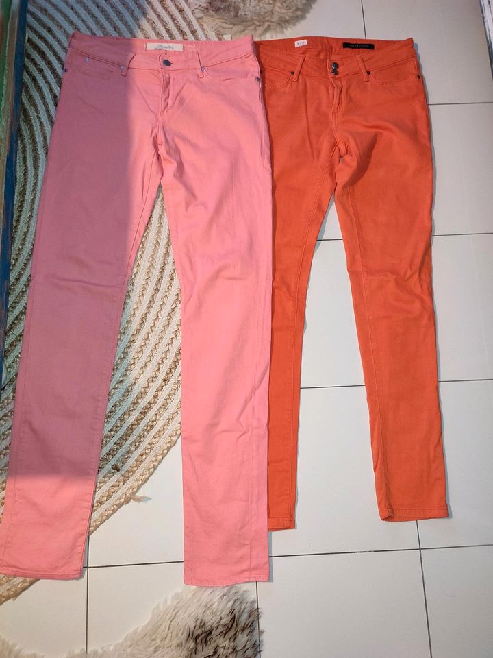 2 x Jeans Hose Tommy Hilfiger Und Wrangler Damen in Harsewinkel