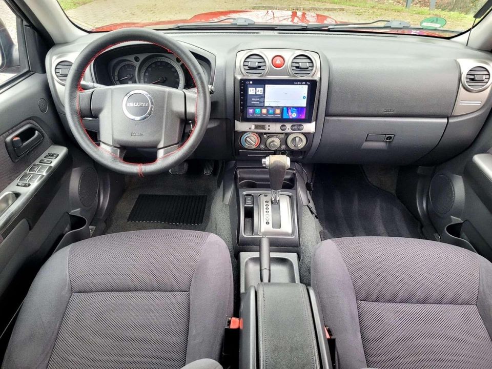 Isuzu D-Max 3.0 4x4 Double Cab Autm. Custom AHK-NAVI-L in Groß-Gerau