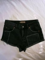 Schwarze Jeans High waist shorts Sachsen-Anhalt - Magdeburg Vorschau