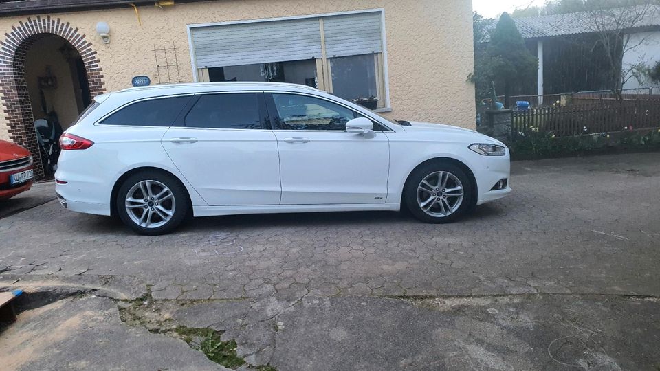 Ford Mondeo in Kasendorf
