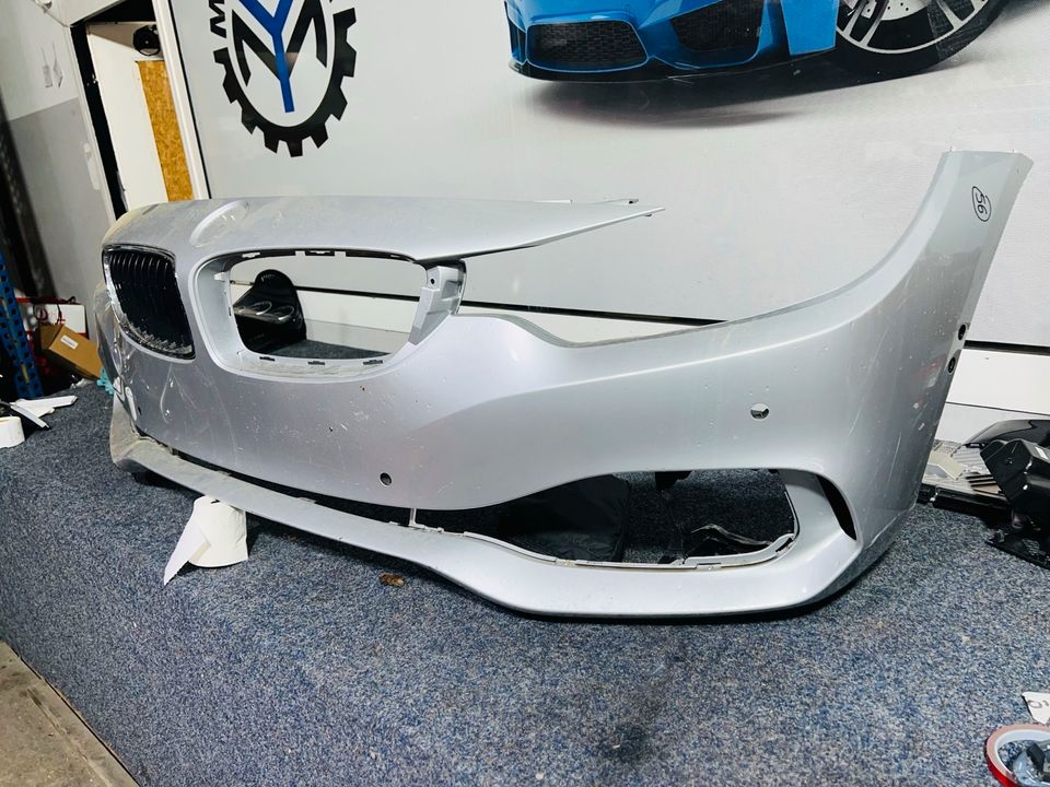 56STV BMW F32 F33 F36 FRONTSCHÜRZE STOẞSTANGE VORNE STOẞFÄNGER VO in Essen