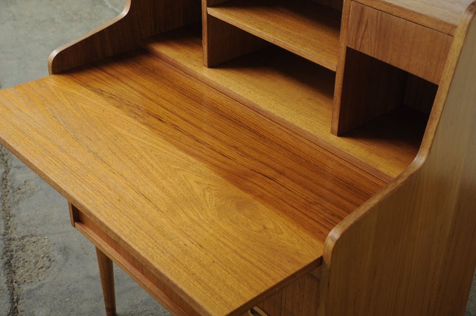 Skand. vintage Teak Sekretär Schreibtisch Arbeitstisch 50er 60er in Hamburg