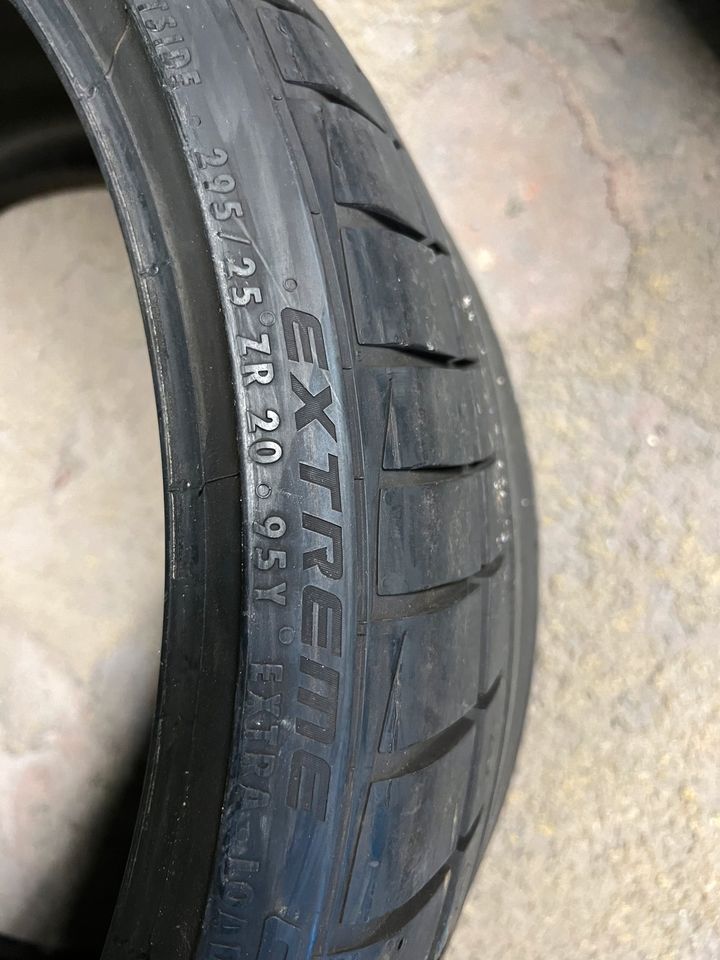 Satz Reifen 235/30/20 & 295/25/20 Pirelli & Continetal in Chemnitz