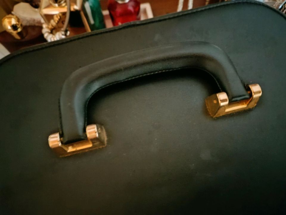 Leder Koffer vintage für Kosmetik und Schmuck in Herten