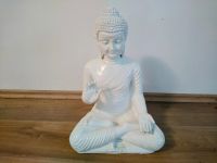 Buddha Figur lackweiss Feng Shui 36cm hoch München - Pasing-Obermenzing Vorschau
