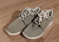 UNPAAR Sneaker Turnschuhe | R39 L38 * NEU* Nordrhein-Westfalen - Siegen Vorschau