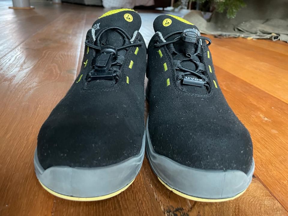 Uvex 1 Halbschuhe Sicherheitsschuhe S2 SRC Arbeitsschuhe in Leipzig