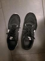 Nike Sportschuhe Turnschuhe Sneaker schwarz 38,5 Damen neuwertig Niedersachsen - Rosengarten Vorschau