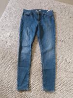 Levi‘s Jeans 710 Super Skinny Gr.31 Topzustand Niedersachsen - Vechta Vorschau
