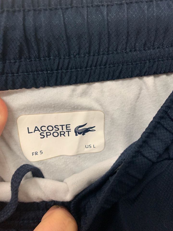 Lacoste Hose in Nürnberg (Mittelfr)