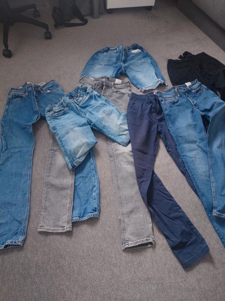 Jeans Konvolut Jungs, Short, 's, Chino, Cargo, 7tlg., Top! in Bad Driburg