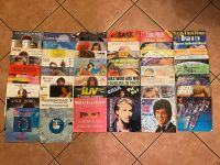 50 Vinyl Singles / Schallplatten + goldene Schlager-Archiv-Heft Schleswig-Holstein - Nübbel Vorschau