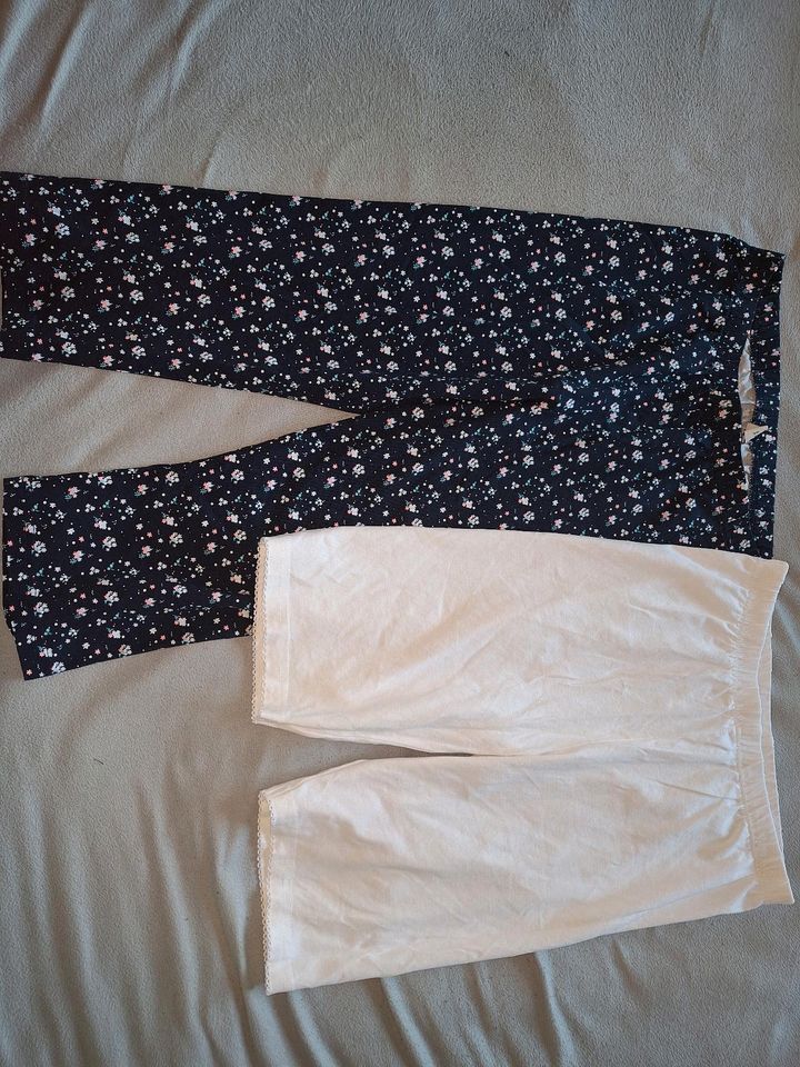 Zwei kurze Leggings von Yigga gr 164 in Barth