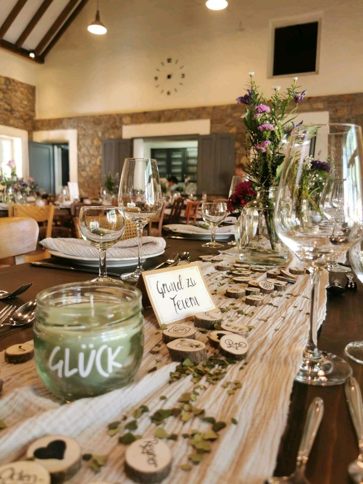 Musselinservietten unverarbeitet Miete Hochzeit Feier Servietten in Guntersblum