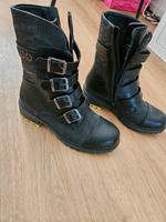 Schwarze Boots von Rieker Gr 36 Neu bunte Sohle Schnallen Nordrhein-Westfalen - Mettmann Vorschau